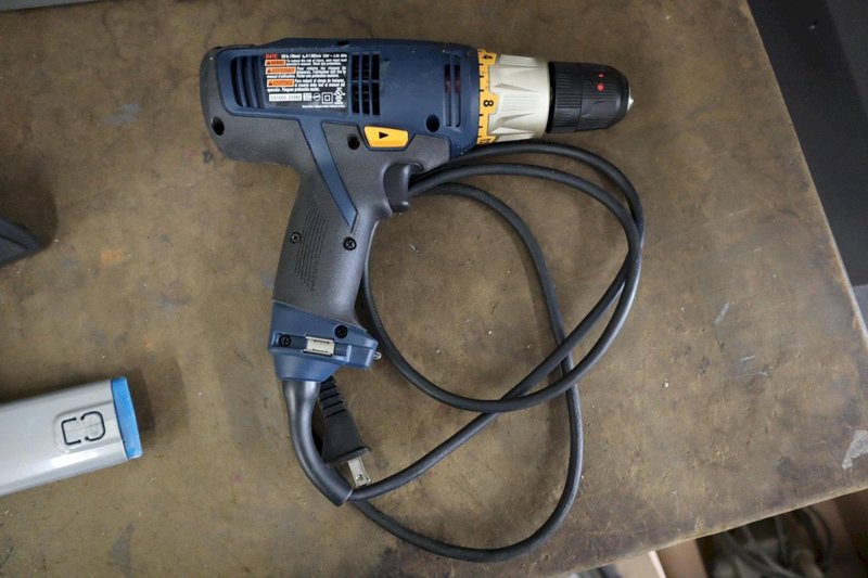 Ryobi Corded Drill with Black and Decker Cordless Hand Vac- Auction Item