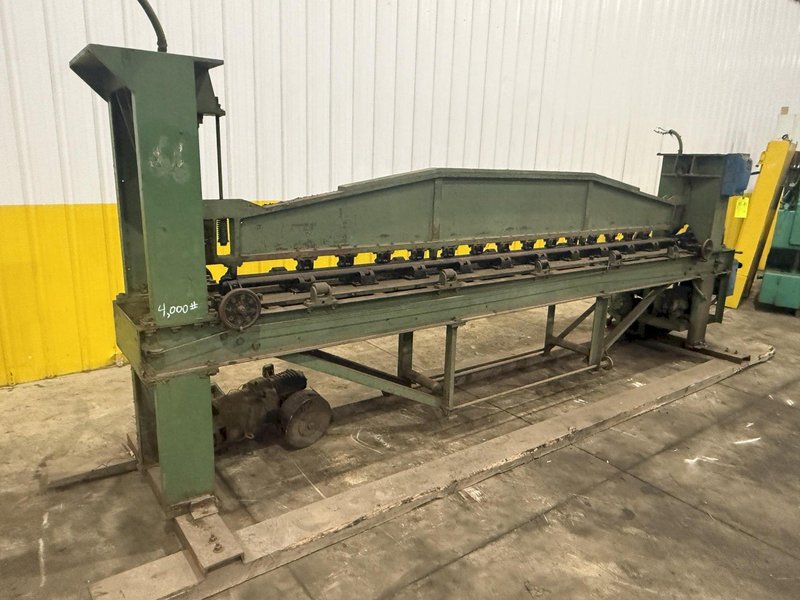 12' FARNHAM MODEL #5-41-8 ROLL FORMING MACHINE: YOBRO #24801