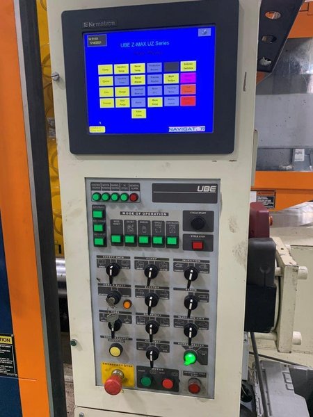 UBE Used UZ1000 Injection Molding Machine, 1000 US ton, 148 oz.