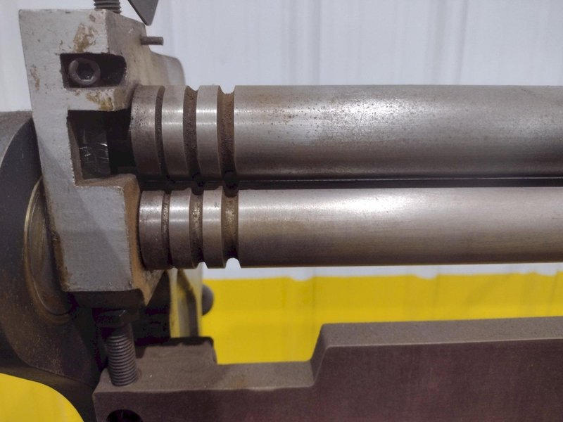 BENCH TOP SHEAR, BRAKE &amp; ROLL MACHINE: YOBRO #26222