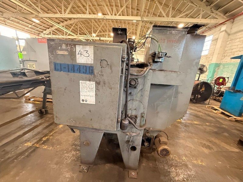 GOFF RUBBER BELT TUMBLE TYPE BLAST MACHINE: YOBRO #26458