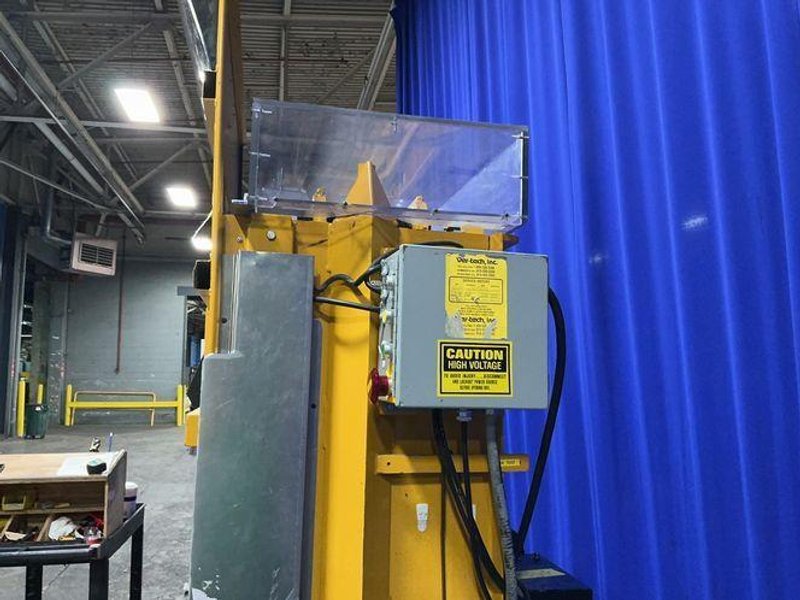Gpi Divison  20” X 40” Baler - M42bc