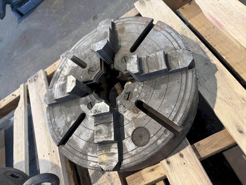 15" 4-JAW CHUCK. STOCK #1088826