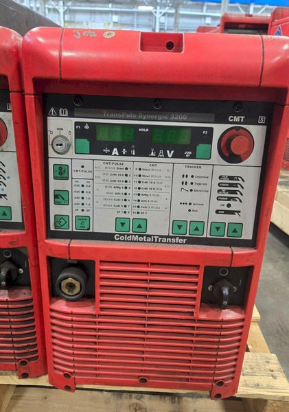 FRONIUS TRANSPULS SYNERGIC 3200 CMT WELDER 4075137800  USED
