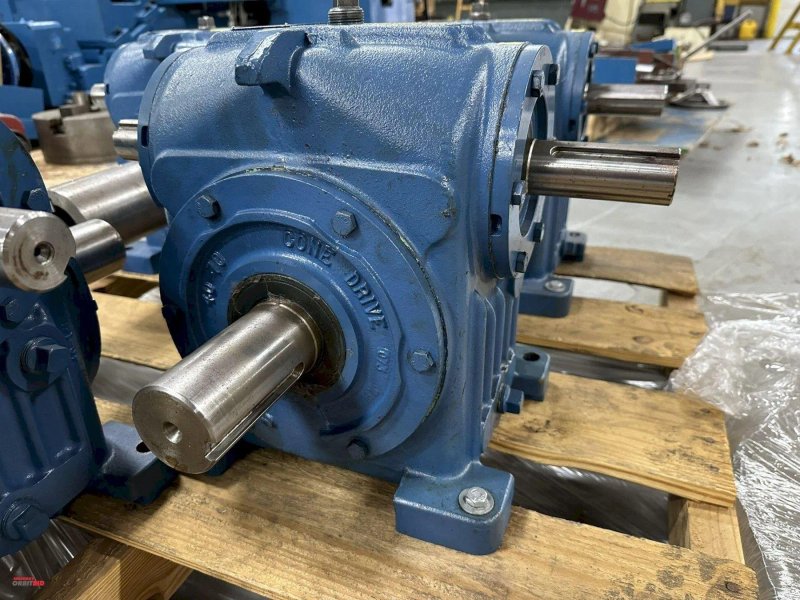 CONEDRIVE NO. H040–4 GEARBOX. STOCK # 0991525