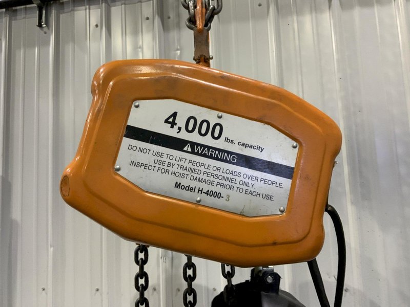 2 TON VESTIL ELECTRIC HOIST MODEL H-4000-3: STOCK #80868