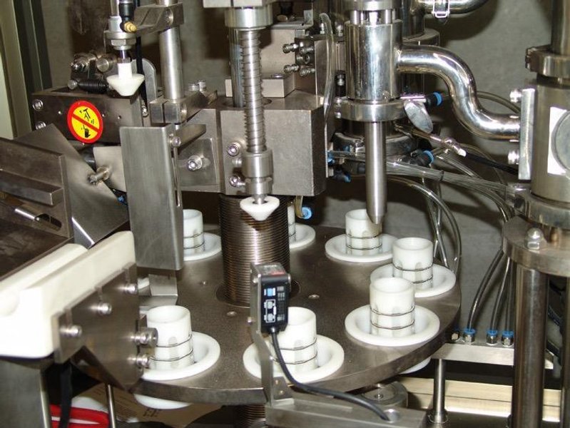 Rigao RGNF-30B Automatic Tube Filler and Sealer, 2008