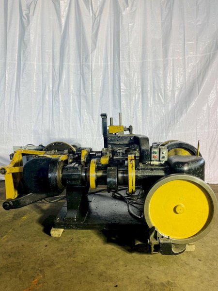 1/2" x 24" US BAIRD MODEL #8 4-SLIDE WIRE MACHINE. STOCK # 0305520