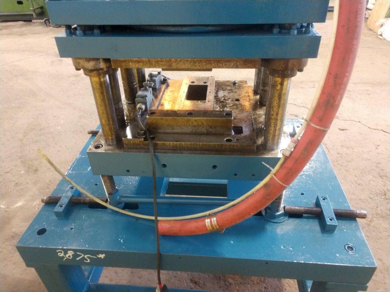 12 TON AIRAM 4-POST PNEUMATIC CUTOFF PRESS: STOCK #13204