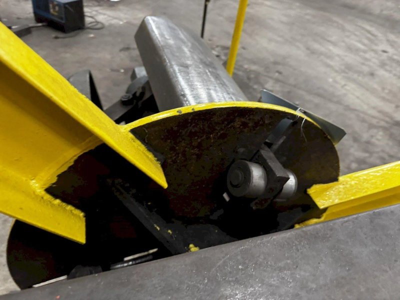 2,500 LB X 18" AMERICAN MODEL #60 PULL OFF COIL REEL UNCOILER: YOBRO #23933