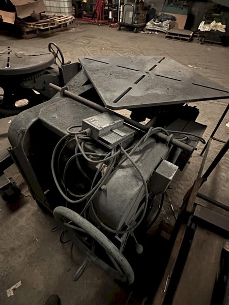 2500 LBS WORTHINGTON MODEL 25-P WELDING POSITIONER: YOBRO #26429