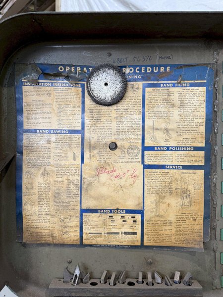 16" DOALL ML-16 VERTICAL BANDSAW. STOCK # 1118824