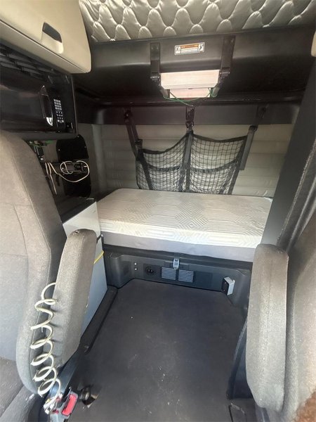 2021 Freightliner Cascadia (PT1260845) 3AKJHHDR2MSMW4378