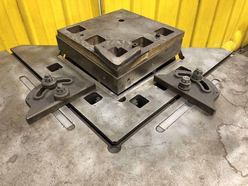 10" X 10" X 1/8" SAFAN MODEL #CN-250X3 HYDRAULIC NOTCHER: STOCK #19215