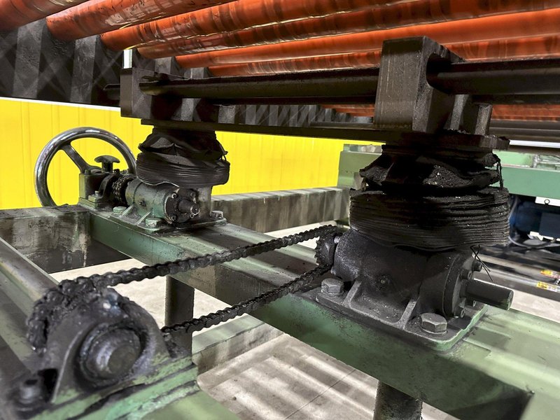 36" DAHLSTROM MODEL #16AHT CUT TO LENGTH LINE HUMP TABLE: STOCK 19767