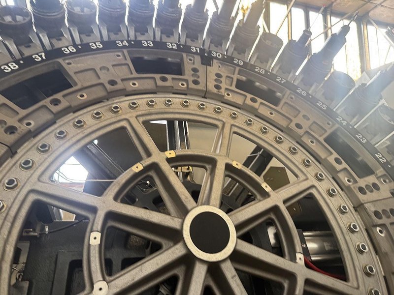 Haas - EC-1600ZT X: 1626 - Y: 1270 - Z: 1016 mm CNC