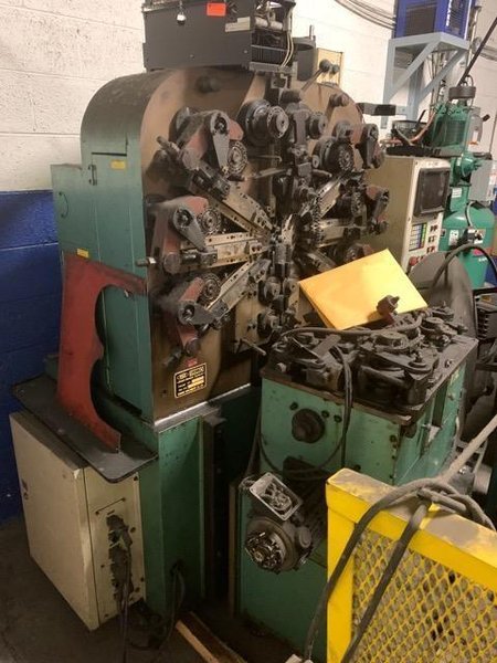 SHINKO VF-820MFT CNC SPRING COILER  WITH FORMING TABLE  (PARTS MACHINE)