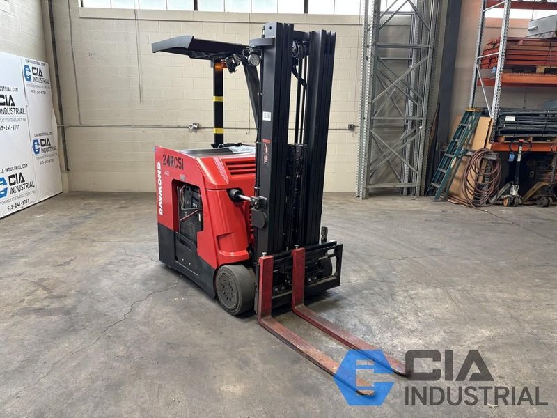 2024 - 3,500 LB. RAYMOND MODEL 425-C35TT STAND-UP ELECTRIC FORKLIFT