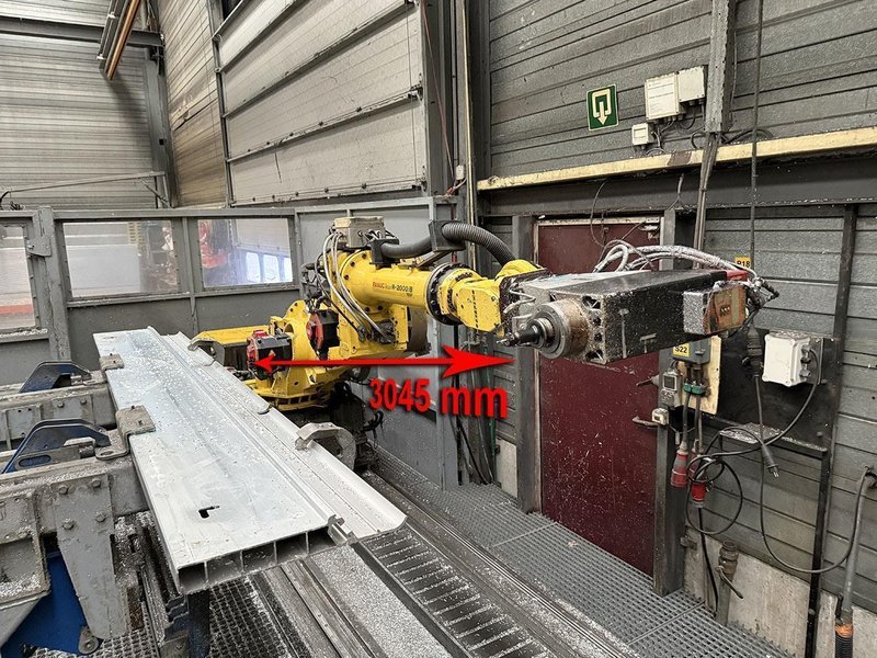 Fanuc Milling Robot - X: 10 500 / Y: 3045 / Z: 3500 mm CNC