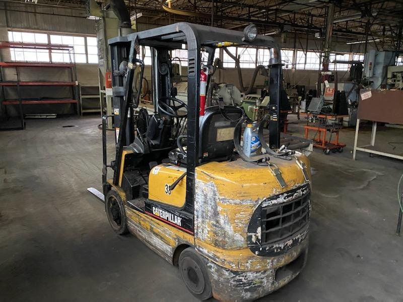 5,000 lb Caterpillar Forklift. STOCK # 1303520