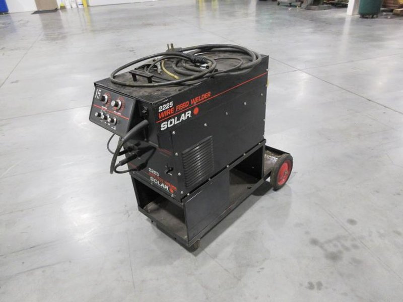Solar 2225 industrial MIG  225-amp Wire Feed Welder, Single Phase 208/220V Power Source, with Accessories- Auction Item