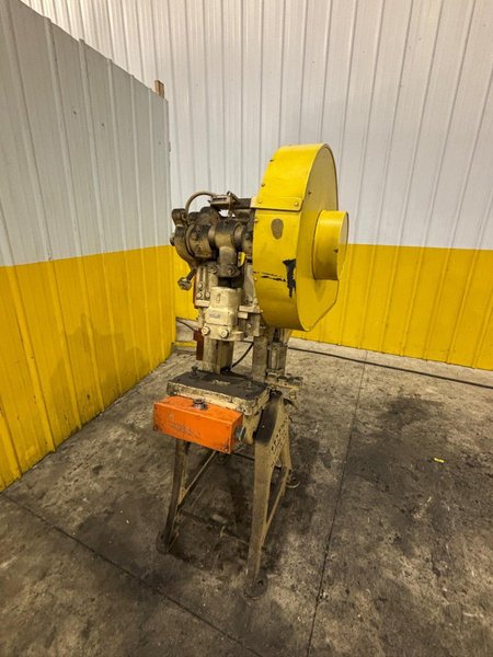 5 TON FEDERAL OBI PUNCH PRESS: YOBRO #23950