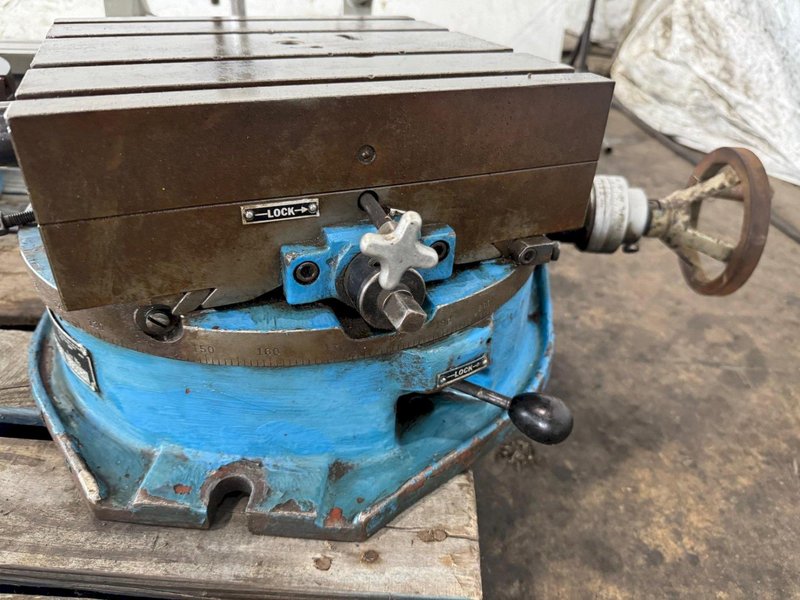 TROYKE DMT-15 CROSS SLIDE ROTARY TABLE, 12"X12" T-SLOT TABLE STOCK # 1113324