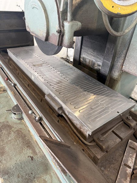 16" X 48" GALLMEYER &amp; LIVINGSTON HYDRUALIC SURFACE GRINDER. STOCK # 1214825