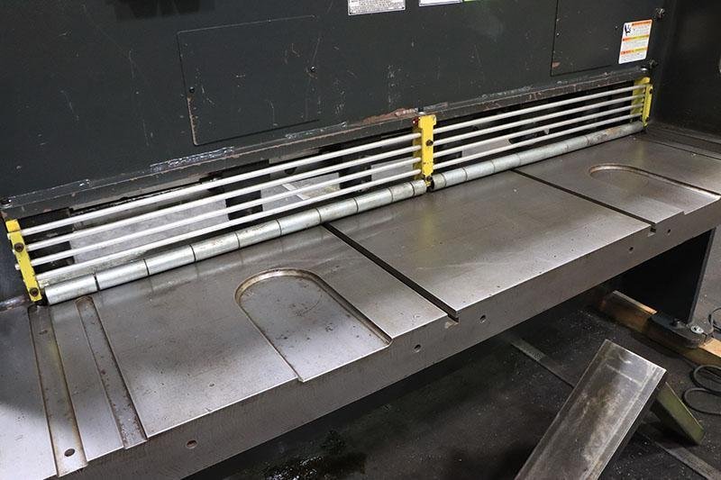 STANDARD INDUSTRIAL AS375-6 Power Squaring Shear - Used
