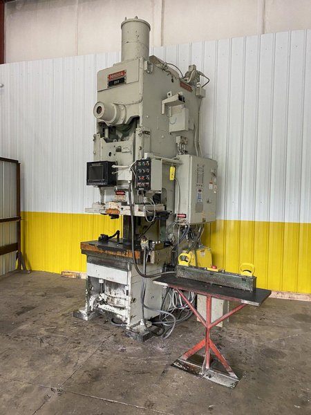 100 TON NIAGARA MODEL #E-90-S GAP FRAME PRESS, 4.5" STROKE: STOCK #15062