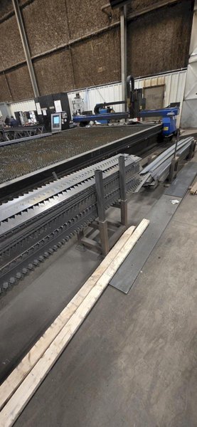 10' X 40' PINNACLE PRO HYPERTHERM EDGE PRO CNC PLASMA TABLE(NEW IN 2013). STOCK #1005625