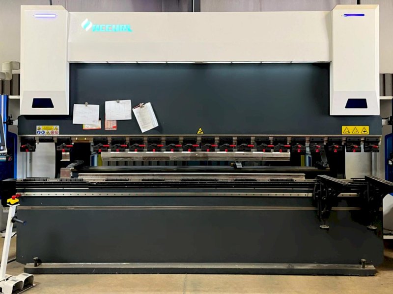 Accurl Genius Pro B40220 13′ x 248 Ton Press Brake