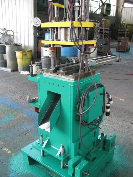 1 TON 2-POST AIR PRESS: STOCK #21067