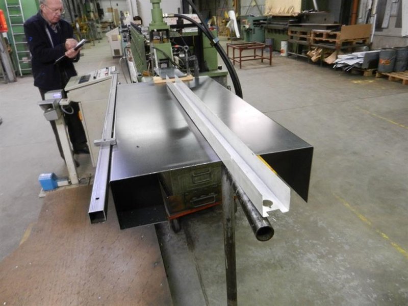 Dimeco decoil./ straight - LVD punchpress + rollforming