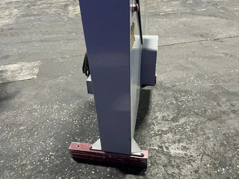 Kalamazoo 18”-30” Throat, 10” H Startrite Vertical Band Saw - 24-v-10