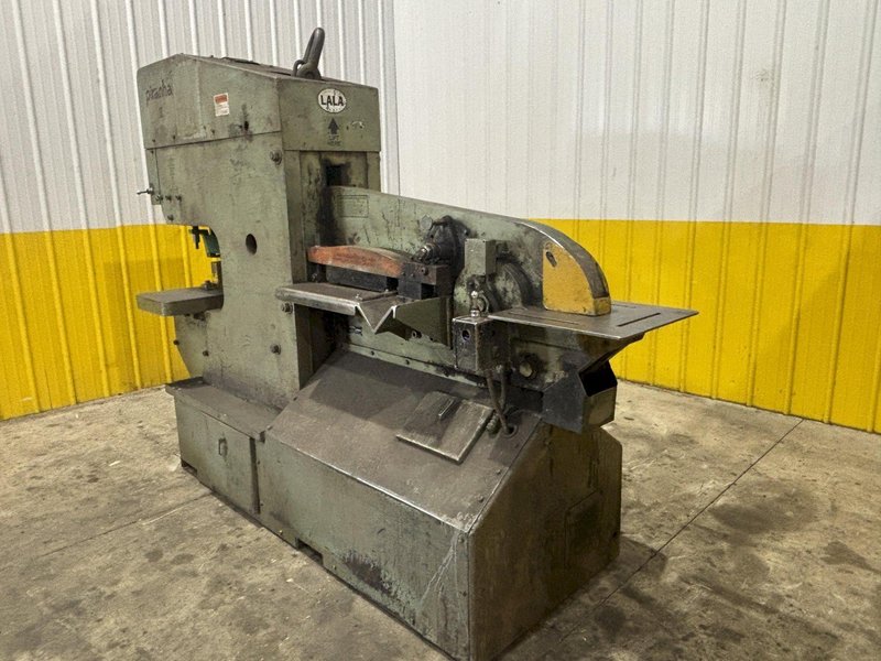 110 TON PIRANHA MODEL #PII 110 HYDRAULIC IRONWORKER: STOCK #23738