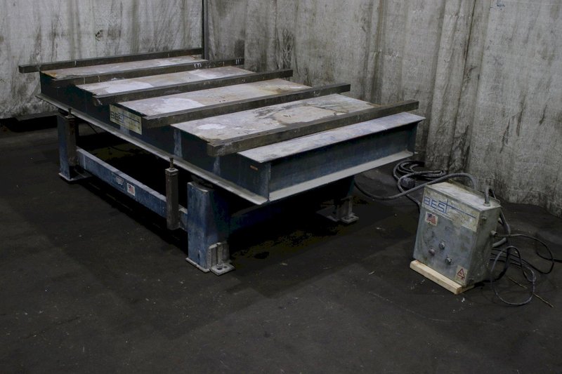 4' X 8' BEST VIBRATOR TABLE: STOCK #75920