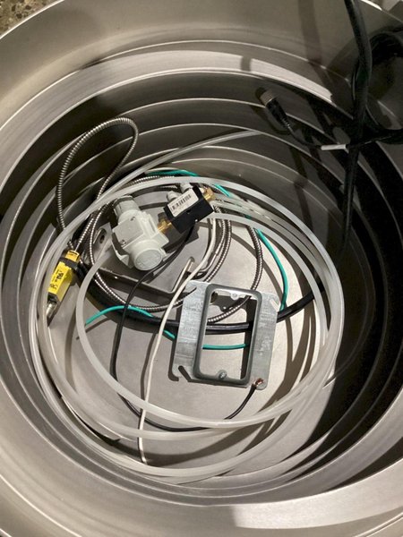 FEEDING CONCEPTS FC-19-15580-2 VIBRATORY BOWL FEEDER SYSTEM USED
