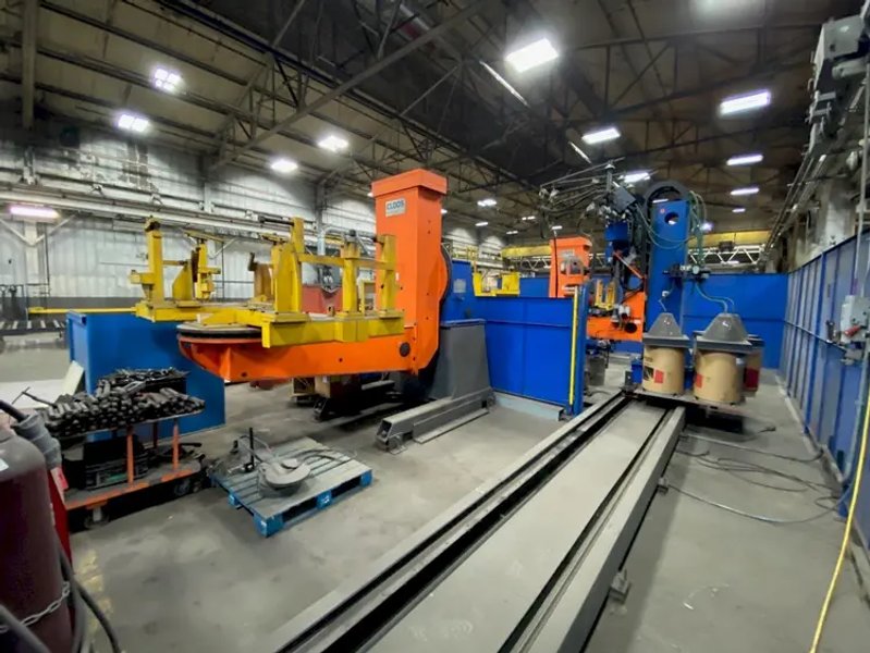 USED CLOOS HIGH PERFORMANCE DUAL STATION ROBOTIC WELDING CELL