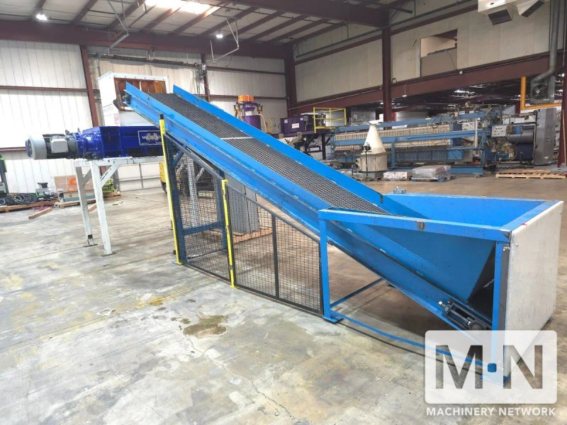 60 HP SHRED-TECH MODEL STQ-50E 4 SHAFT SHREDDER MFG 2015