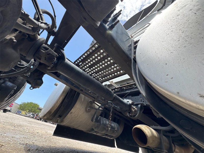 2022 Volvo VNL64T 760 4V4NC9EH9NN602667