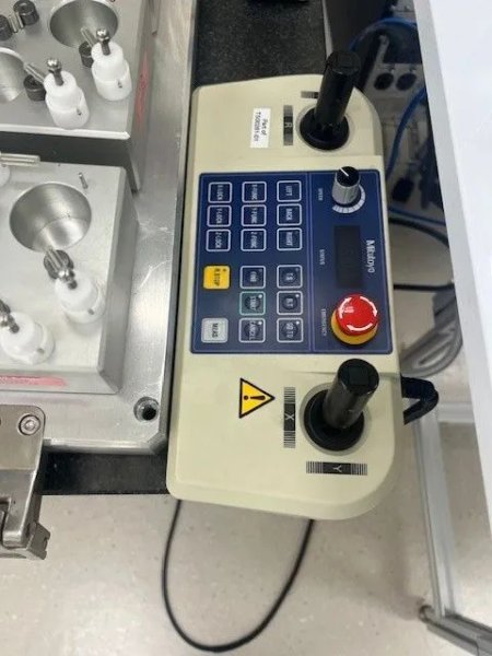 2004 MITUTOYO CRYSTA APEX C574 | Coordinate Measuring Machines