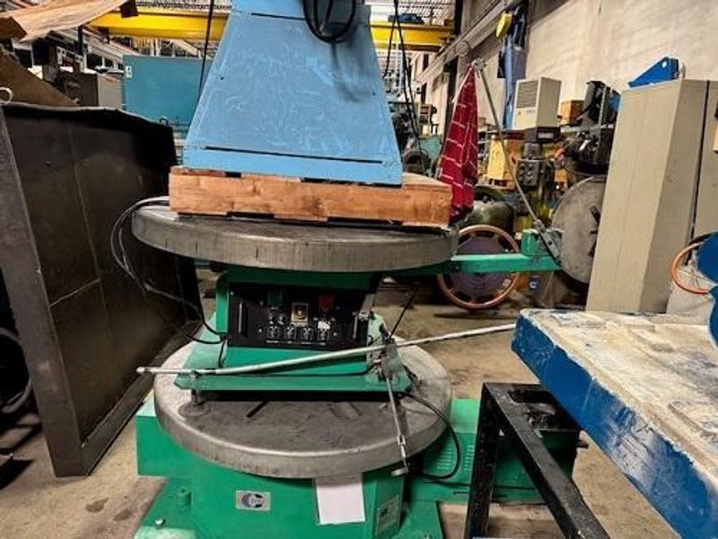 42" HSI M# HR-1005 WIRE STAND