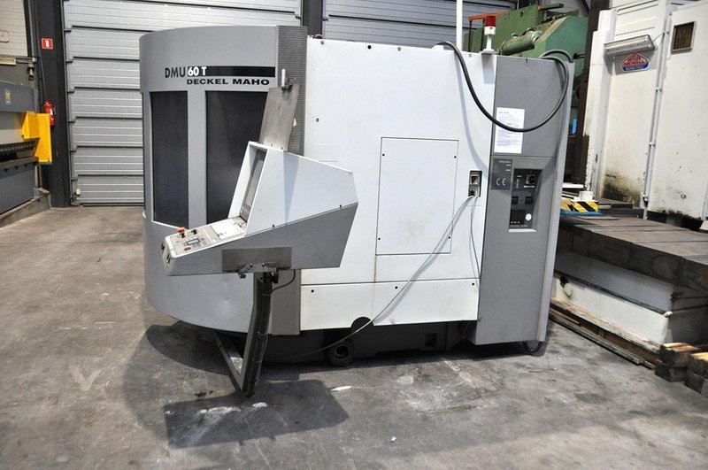 DMG Deckel Maho - DMU 60T X: 630 - Y: 560 - Z: 560 mm