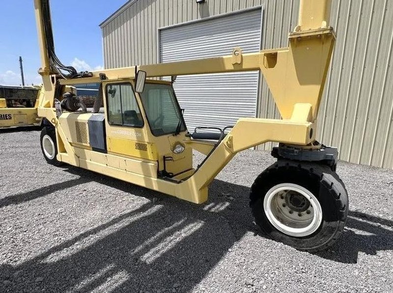 88,000 LB COMBILIFT SC-3 STEERABLE GANTRY CRANE. STOCK # 1087126