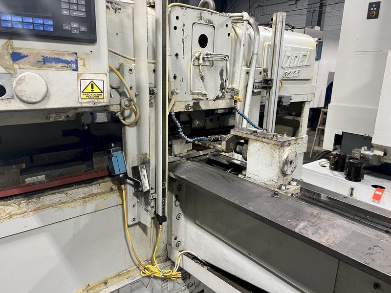Michigan Rotoflow 3225 Spline Rolling Machine