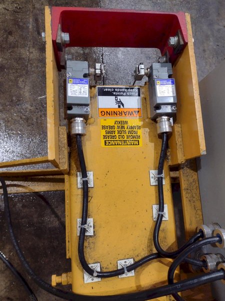 4,000 LBS X 16"-60" X 120" CALDWELL MODEL #60BMS-2-60 BATTERY POWERED REMOTE CONTROL SHEET LIFTER: YOBRO #24914