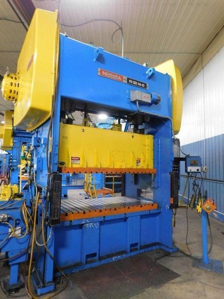 250 ton Niagara Straight Side Used Mechanical Metal Stamping Press Model# PN-250-84-42, Year 1991