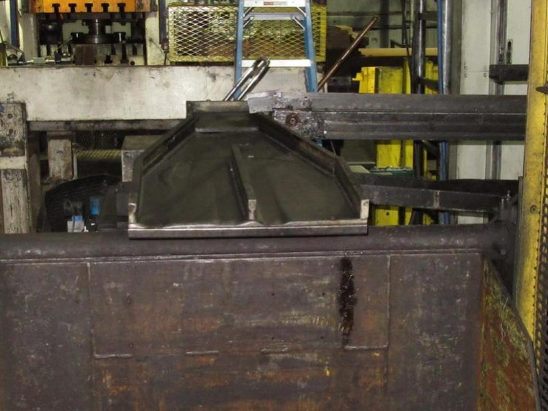 300 TON KIESSELBACH STRAIGHT SIDE HYDRAULIC PRESS: STOCK #12327