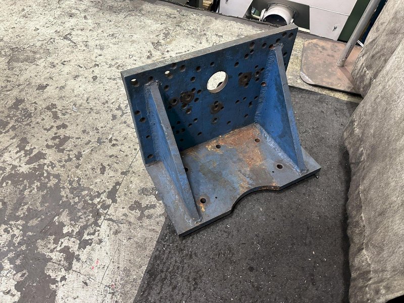 (1) 24" X 18" X  14" ANGLE PLATE: STOCK #77974